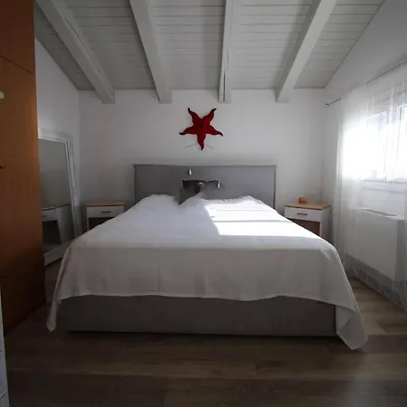 A Due Passi Dal Mare -piazza Drago -4 Posti Letto *